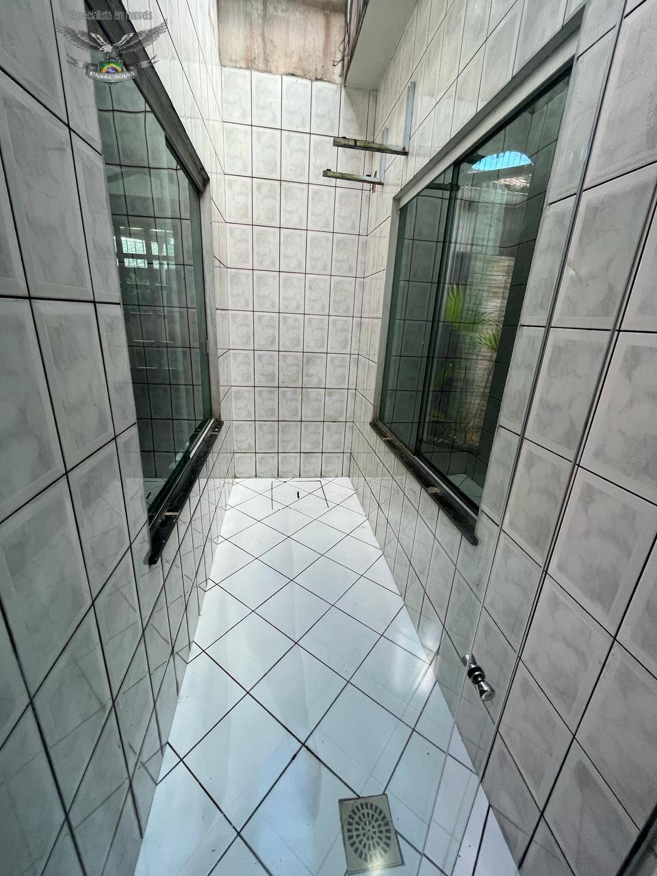 Casa de Condomínio à venda com 3 quartos, 250m² - Foto 9
