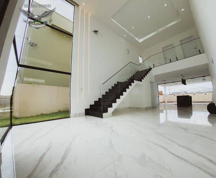 Casa de Condomínio à venda com 4 quartos, 252m² - Foto 4