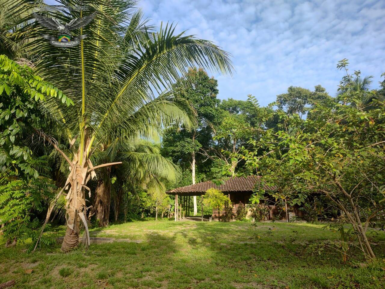 Terreno à venda com 1 quarto, 100m² - Foto 1