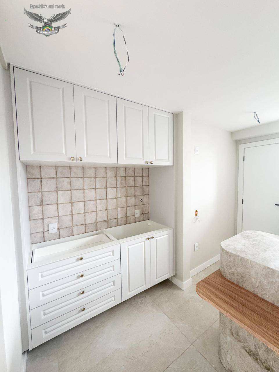 Apartamento à venda com 3 quartos, 173m² - Foto 8