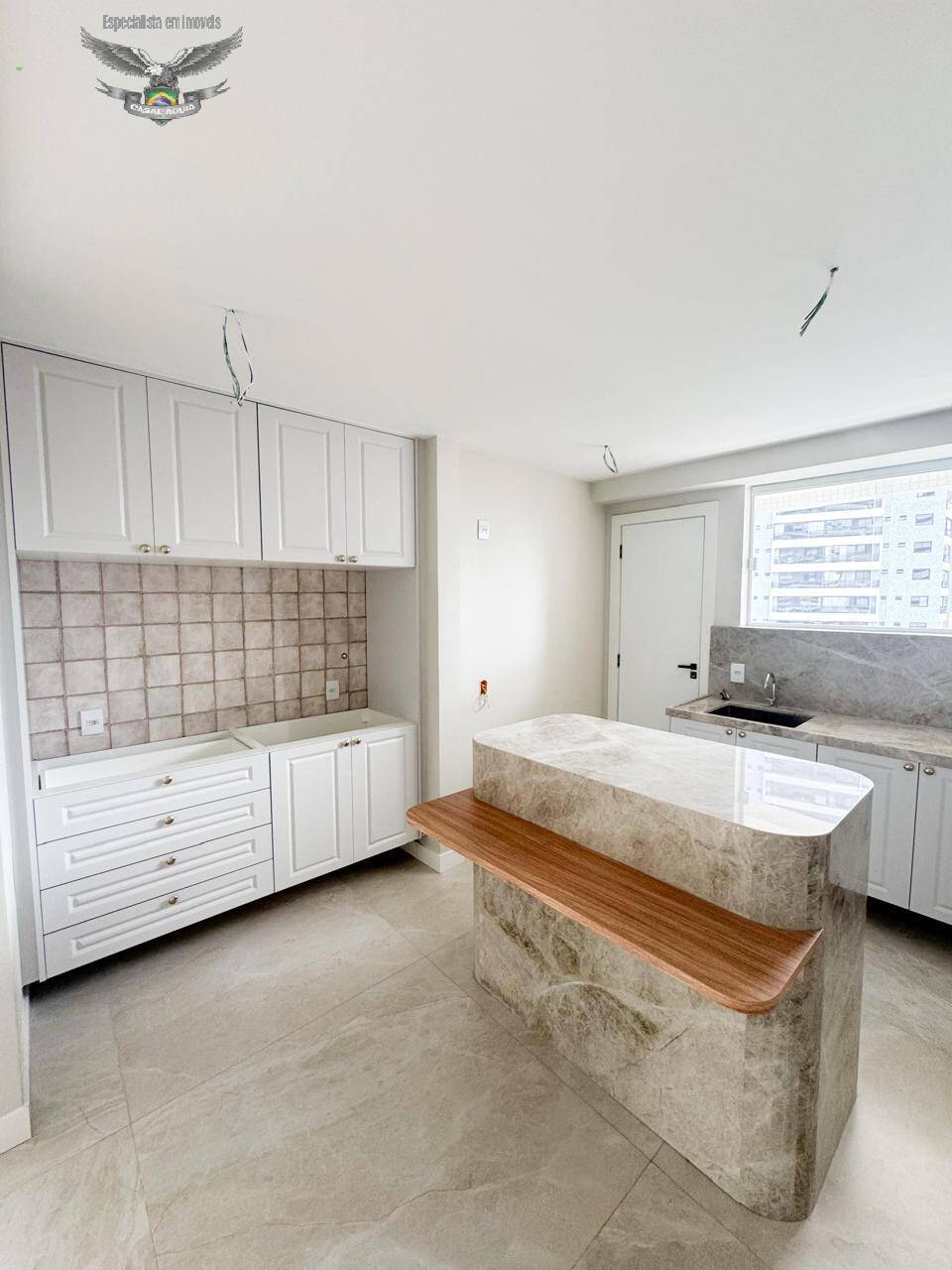 Apartamento à venda com 3 quartos, 173m² - Foto 26
