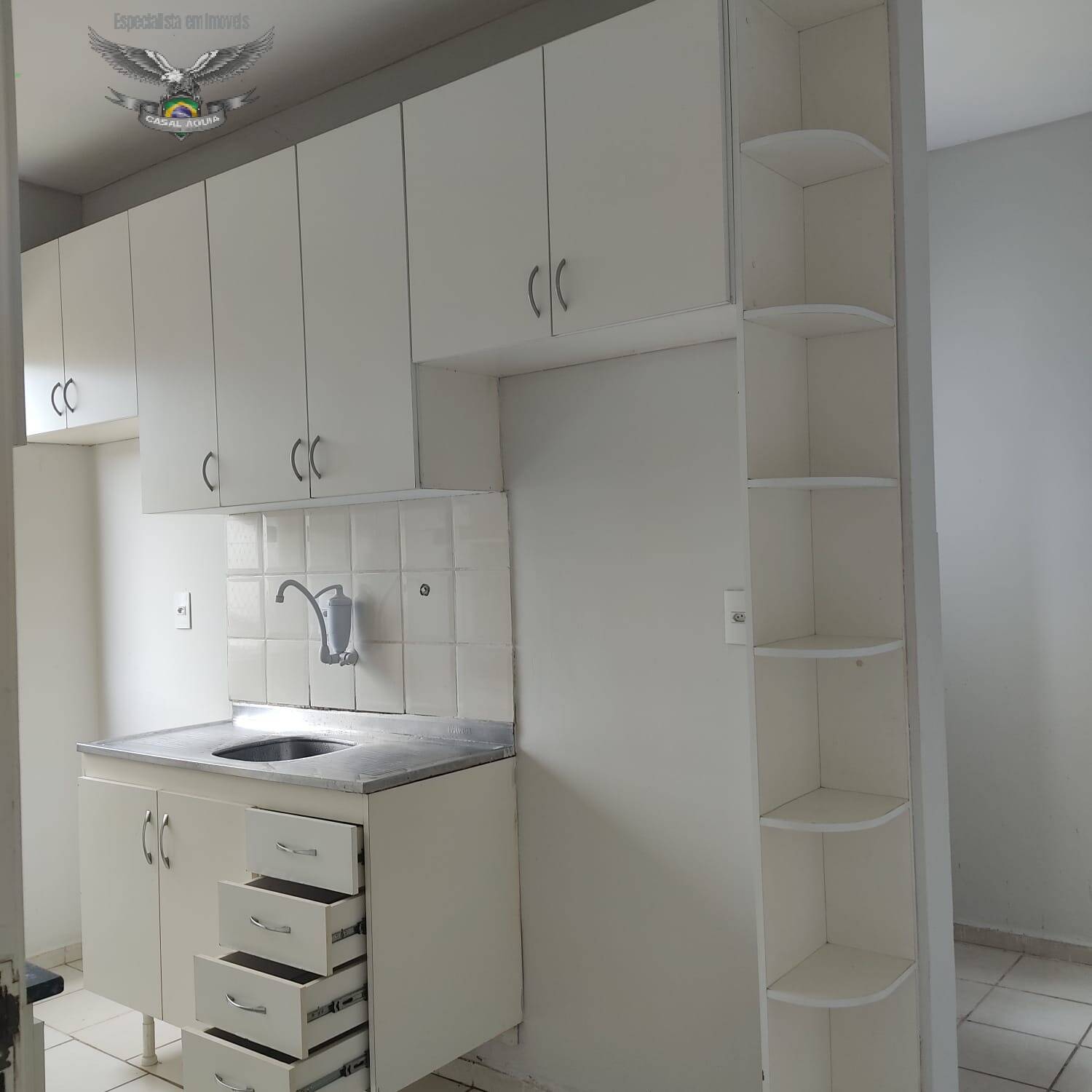 Apartamento à venda com 2 quartos, 75m² - Foto 10