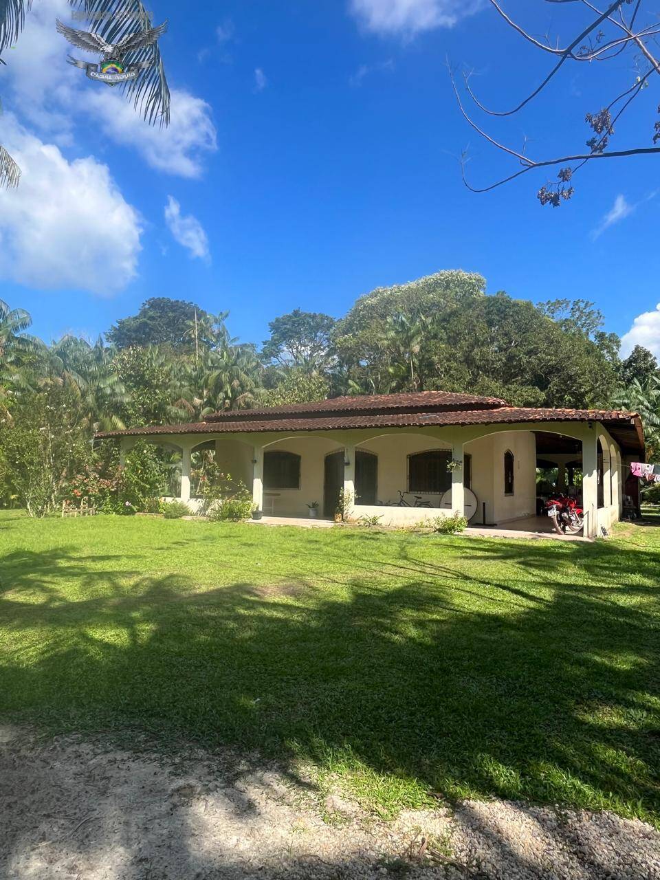 Sítio à venda com 3 quartos, 300m² - Foto 1