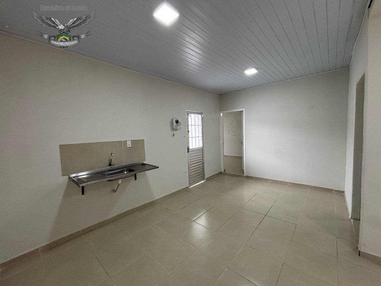 Casa à venda com 4 quartos, 260m² - Foto 11