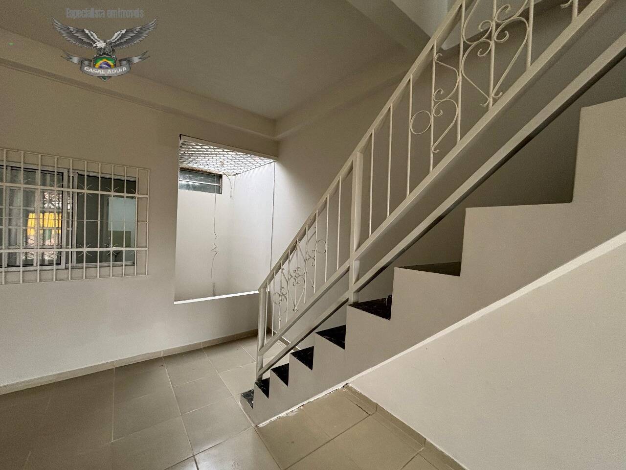 Casa à venda com 4 quartos, 260m² - Foto 8