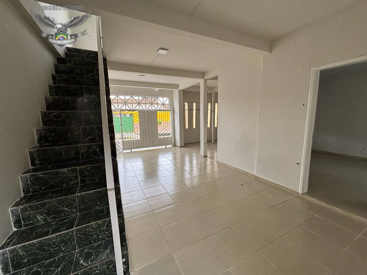 Casa à venda com 4 quartos, 260m² - Foto 15
