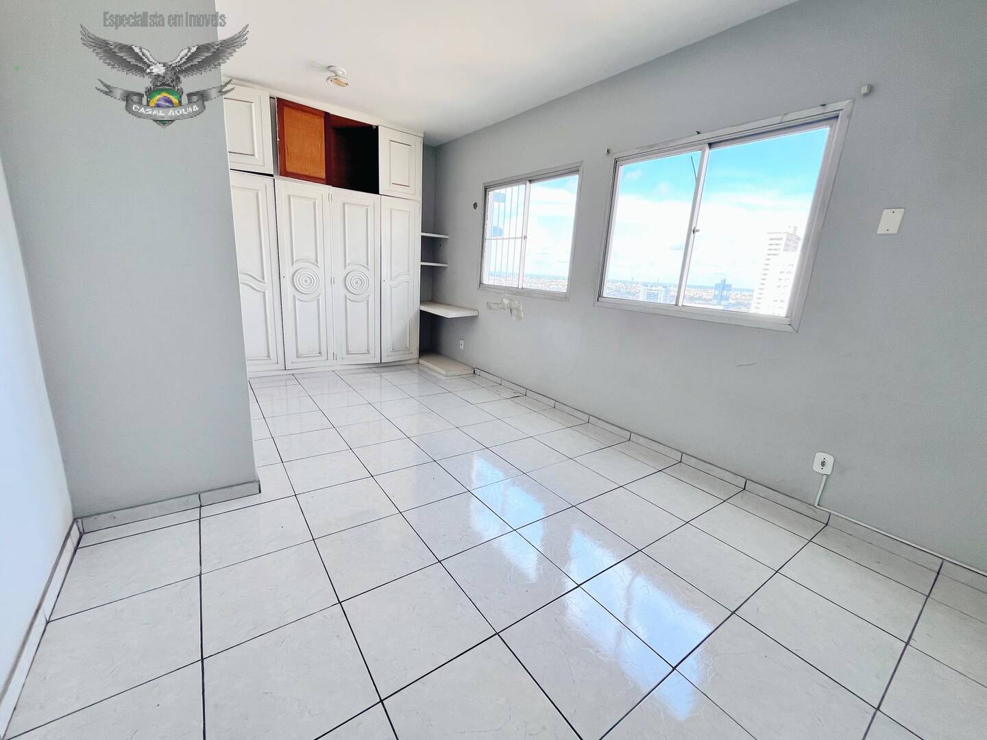 Apartamento à venda com 2 quartos, 72m² - Foto 11