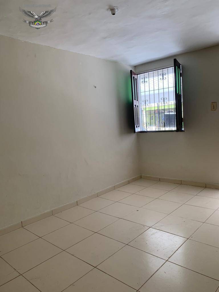 Casa à venda com 2 quartos, 80m² - Foto 9