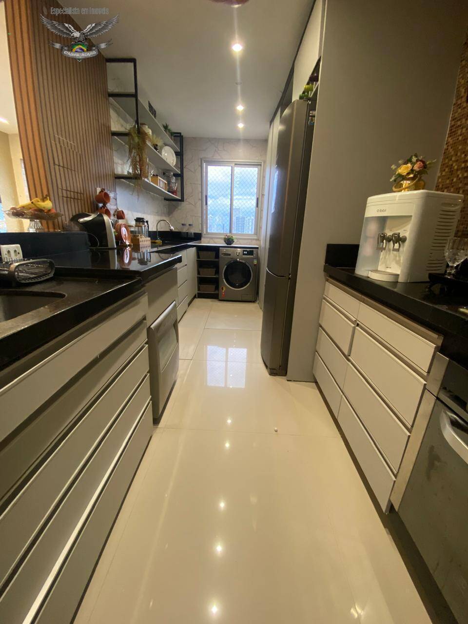 Apartamento à venda com 2 quartos, 77m² - Foto 11
