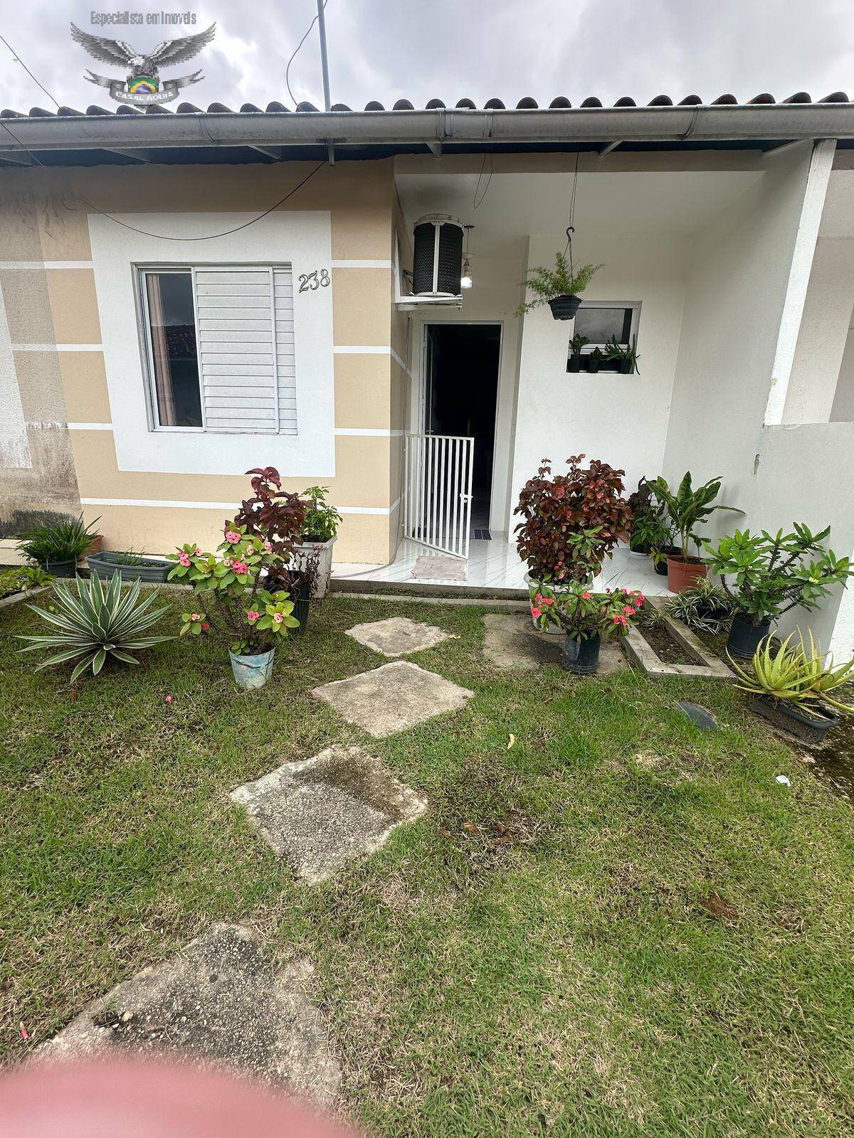 Casa de Condomínio à venda com 2 quartos, 160m² - Foto 1