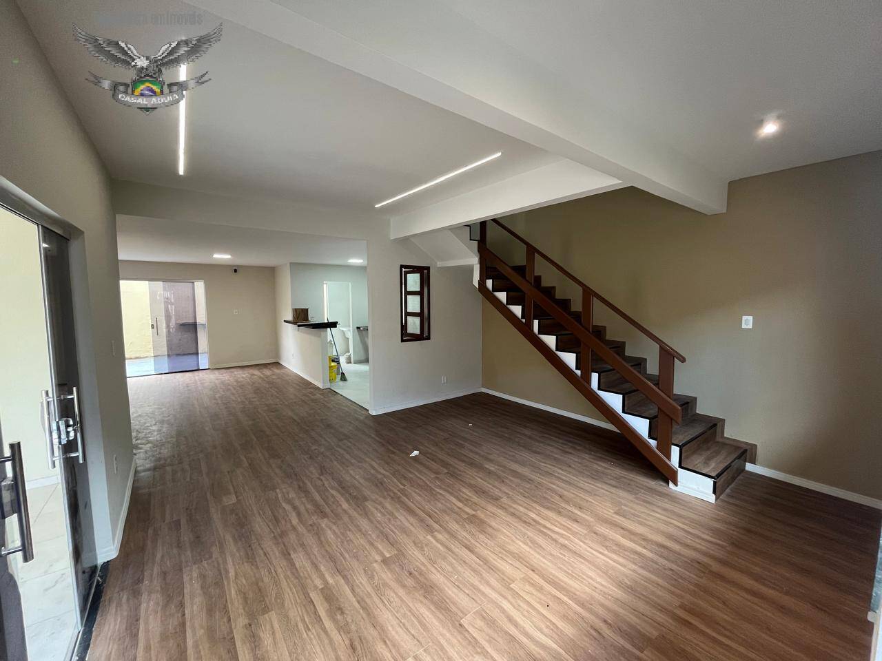 Casa à venda com 4 quartos, 222m² - Foto 5