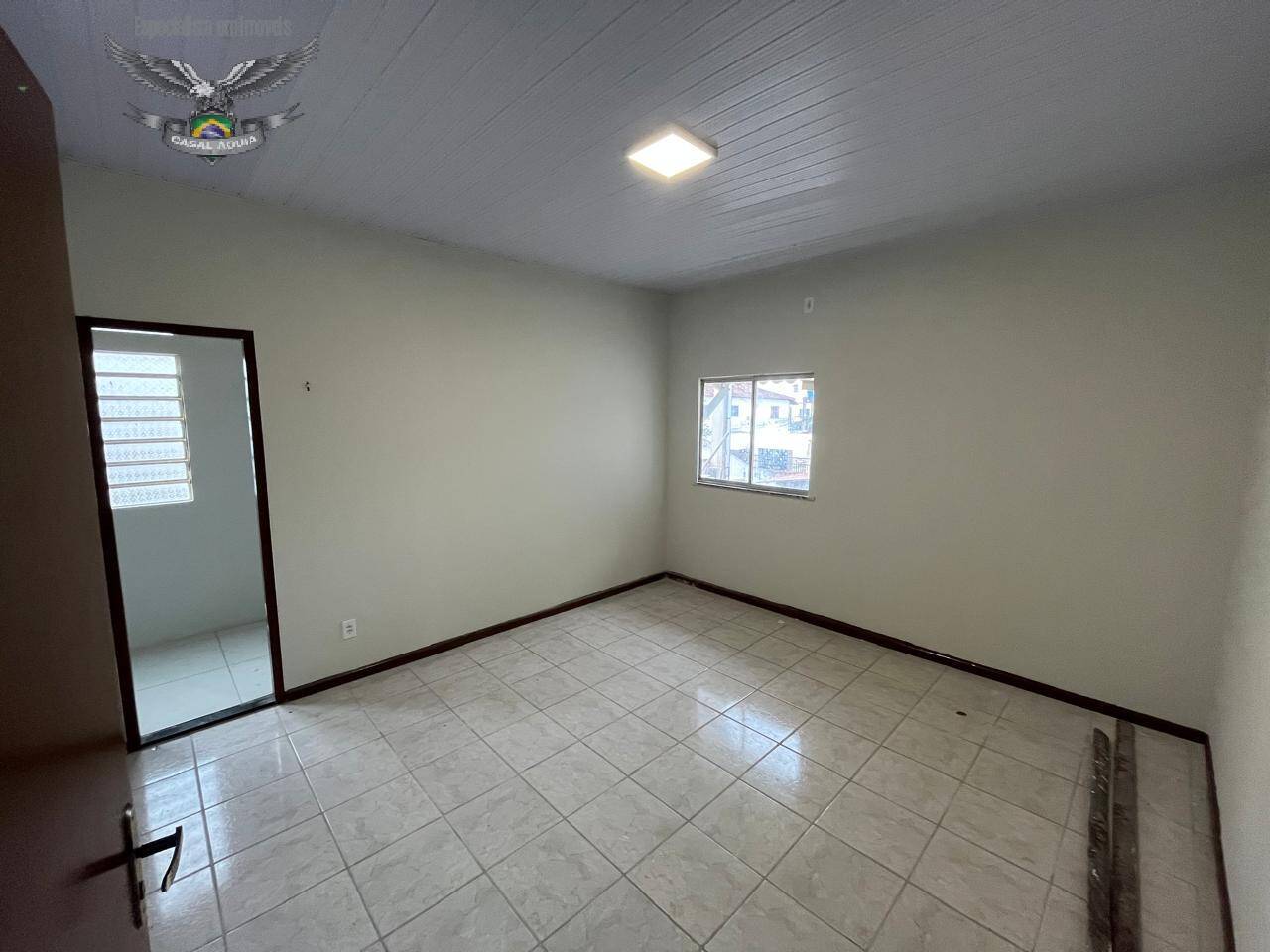 Casa à venda com 4 quartos, 222m² - Foto 14