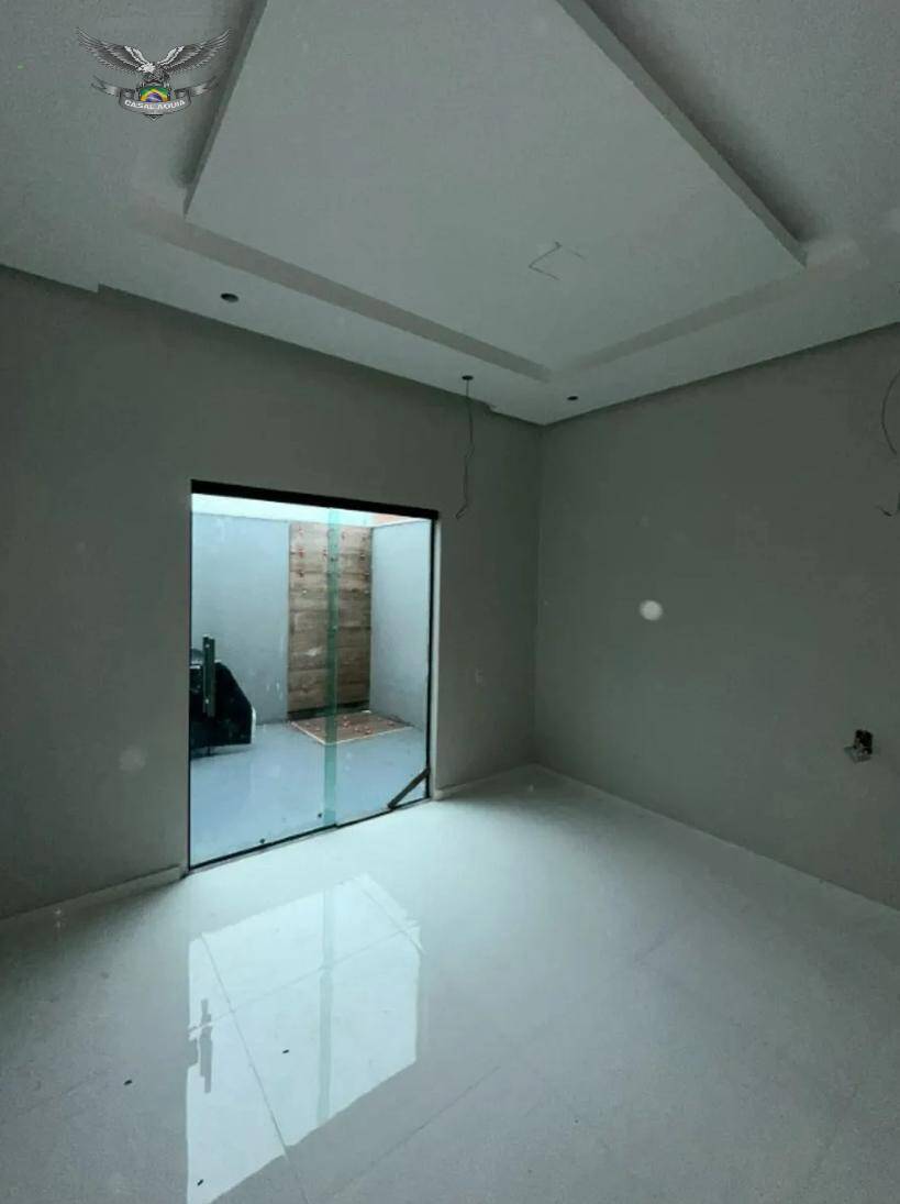 Casa à venda com 3 quartos, 112m² - Foto 4