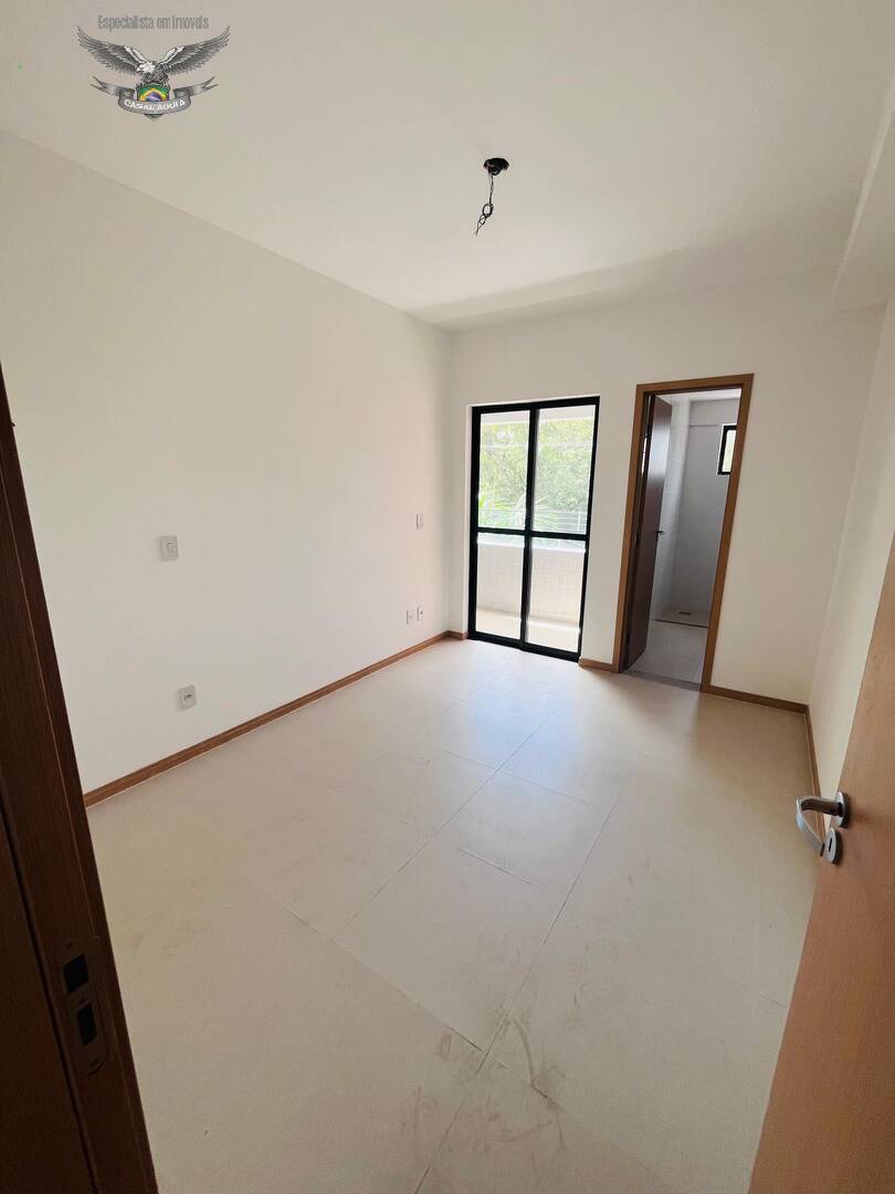 Apartamento à venda com 4 quartos, 140m² - Foto 9
