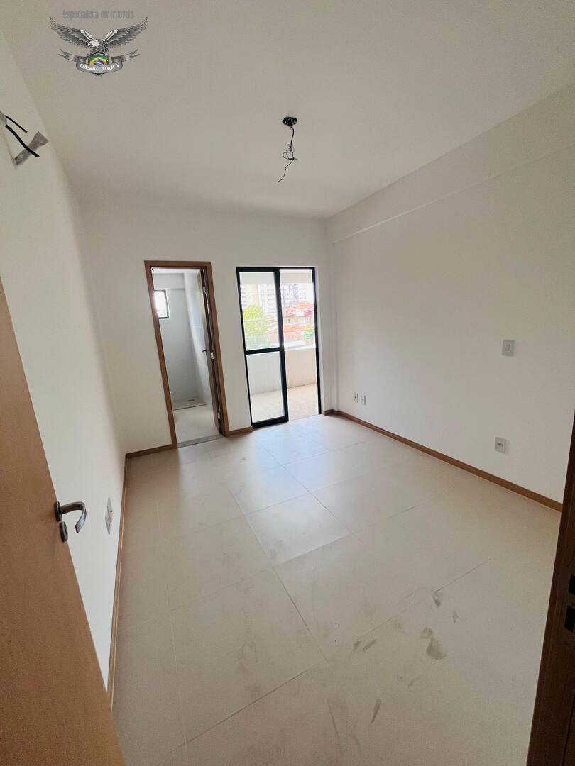 Apartamento à venda com 4 quartos, 140m² - Foto 10