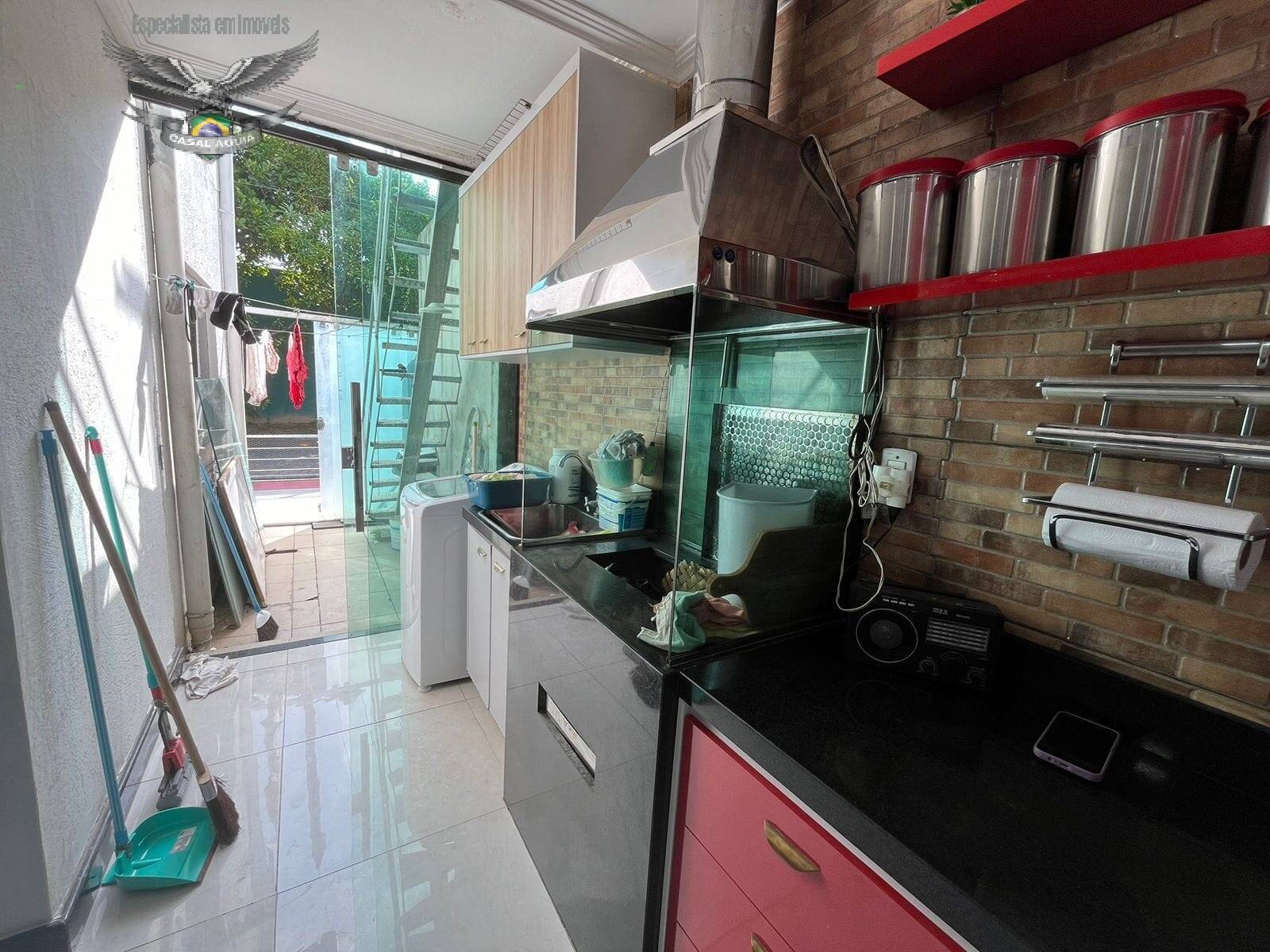 Casa de Condomínio à venda com 3 quartos, 450m² - Foto 34